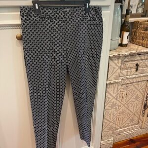 Ladies ankle pants size 12, Black and white , Great condition
